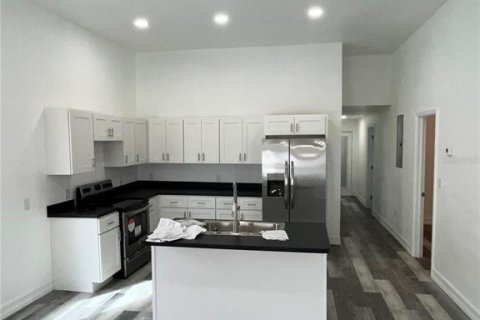 Casa en venta en Tampa, Florida, 3 dormitorios, 107.02 m2 № 1300444 - foto 5