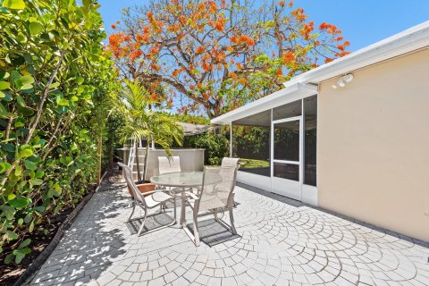 Casa en venta en Fort Lauderdale, Florida, 2 dormitorios, 109.9 m2 № 1188717 - foto 2