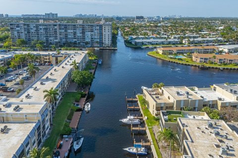 Condo in Pompano Beach, Florida, 2 bedrooms  № 1121041 - photo 17