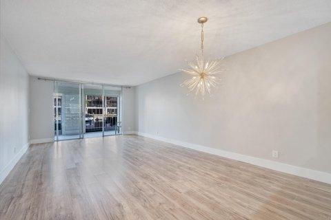 Copropriété à vendre à Pompano Beach, Floride: 2 chambres, 96.15 m2 № 1121041 - photo 27