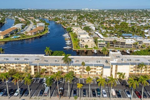 Copropriété à vendre à Pompano Beach, Floride: 2 chambres, 96.15 m2 № 1121041 - photo 3