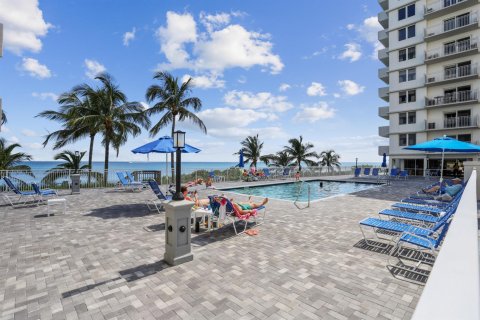 Condominio en venta en Highland Beach, Florida, 2 dormitorios, 97.55 m2 № 959538 - foto 4