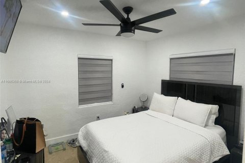 Casa en venta en Hialeah, Florida, 3 dormitorios, 83.61 m2 № 1380164 - foto 8