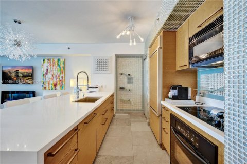 Copropriété à vendre à Hallandale Beach, Floride: 1 chambre, 78.41 m2 № 1333341 - photo 15