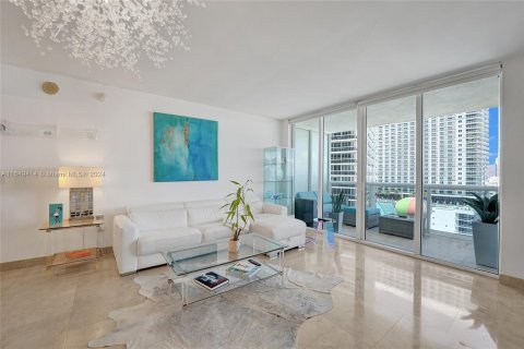 Condominio en venta en Hallandale Beach, Florida, 1 dormitorio, 78.41 m2 № 1333341 - foto 30