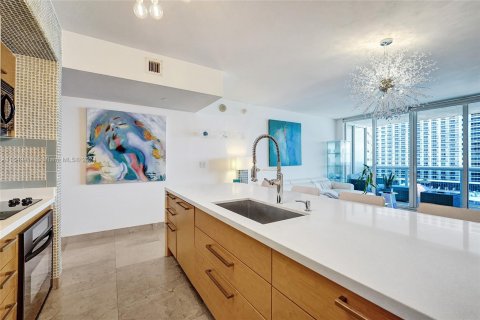 Condo in Hallandale Beach, Florida, 1 bedroom  № 1333341 - photo 20