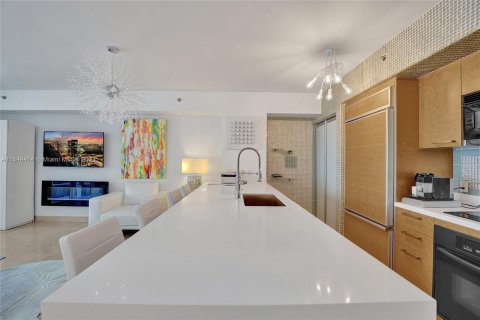 Copropriété à vendre à Hallandale Beach, Floride: 1 chambre, 78.41 m2 № 1333341 - photo 25