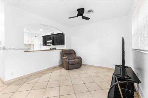 Touwnhouse à vendre à Dania Beach, Floride: 3 chambres, 149.39 m2 № 1360231 - photo 11