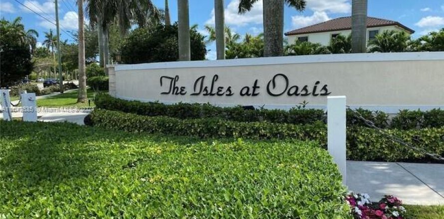 Condo in Homestead, Florida, 2 bedrooms  № 1327918