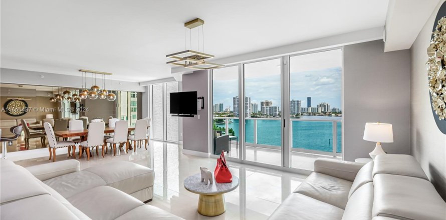 Condo in Aventura, Florida, 3 bedrooms  № 1327863