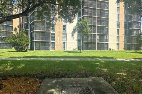 Copropriété à vendre à Aventura, Floride: 1 chambre, 68.84 m2 № 1327829 - photo 6