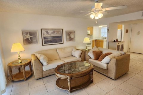 Condominio en venta en Palm Springs, Florida, 2 dormitorios, 87.7 m2 № 1133095 - foto 15