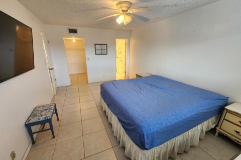 Condominio en venta en Palm Springs, Florida, 2 dormitorios, 87.7 m2 № 1133095 - foto 8