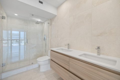 Copropriété à vendre à Miami Beach, Floride: 1 chambre, 106.56 m2 № 1290723 - photo 3