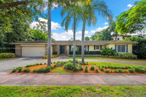 Villa ou maison à vendre à Coral Gables, Floride: 3 chambres, 267.37 m2 № 1345613 - photo 1