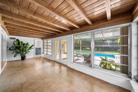 Villa ou maison à vendre à Coral Gables, Floride: 3 chambres, 267.37 m2 № 1345613 - photo 19