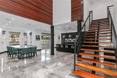 Villa ou maison à louer à Hollywood, Floride: 5 chambres, 269.04 m2 № 1345660 - photo 13