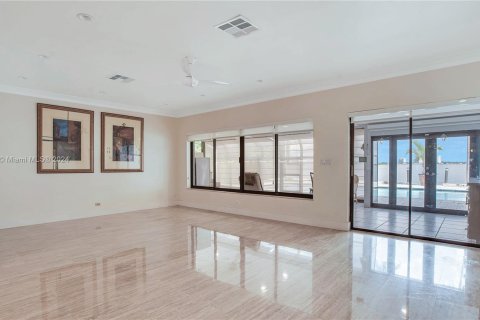 Casa en venta en Miami Beach, Florida, 5 dormitorios, 404.22 m2 № 1321027 - foto 9