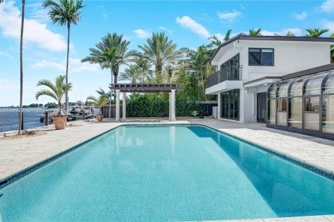 Casa en venta en Miami Beach, Florida, 5 dormitorios, 404.22 m2 № 1321027 - foto 28