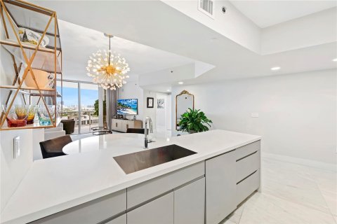 Copropriété à vendre à Miami Beach, Floride: 2 chambres, 130.06 m2 № 1321010 - photo 3