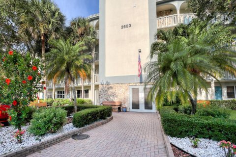 Condo in Coconut Creek, Florida, 1 bedroom  № 1186324 - photo 5