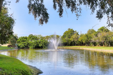 Condo in Coconut Creek, Florida, 1 bedroom  № 1186324 - photo 7