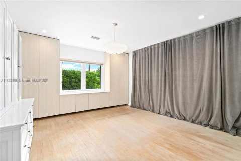 Casa en venta en Miami Beach, Florida, 3 dormitorios, 166.85 m2 № 1320596 - foto 16