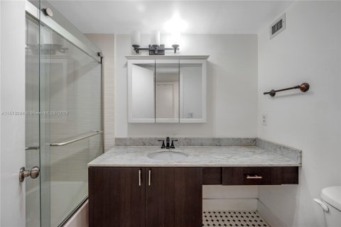 Condo in Aventura, Florida, 2 bedrooms  № 1153344 - photo 11