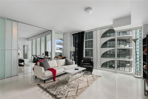 Copropriété à louer à Miami, Floride: 1 chambre, 75.07 m2 № 1348521 - photo 1