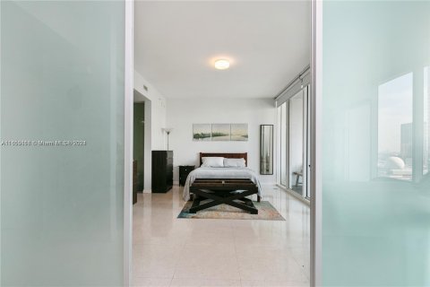 Condominio en alquiler en Miami, Florida, 1 dormitorio, 75.07 m2 № 1348521 - foto 14