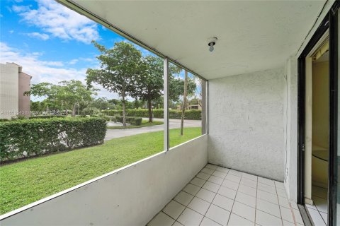 Condominio en venta en North Lauderdale, Florida, 2 dormitorios, 92.9 m2 № 1348437 - foto 24