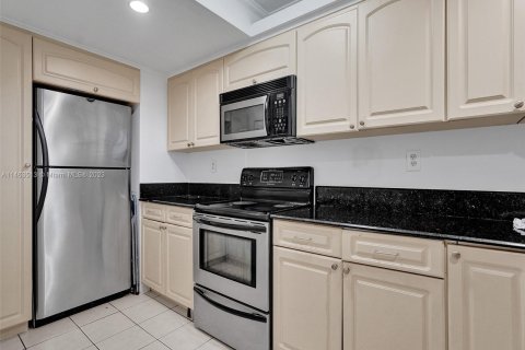 Condominio en venta en North Bay Village, Florida, 2 dormitorios, 98.57 m2 № 779256 - foto 23