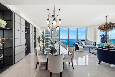 Condo in Sunny Isles Beach, Florida, 6 bedrooms  № 1408860 - photo 3