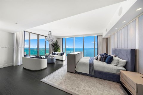 Condo in Sunny Isles Beach, Florida, 6 bedrooms  № 1408860 - photo 21