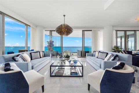 Condo in Sunny Isles Beach, Florida, 6 bedrooms  № 1408860 - photo 4