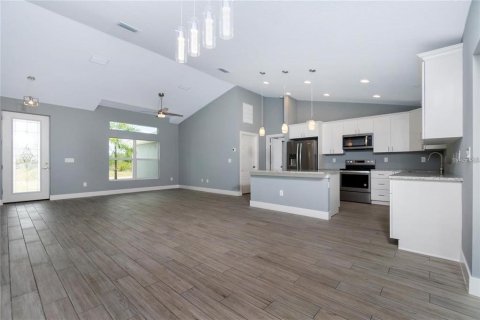 Casa en venta en Port Charlotte, Florida, 3 dormitorios, 135.27 m2 № 446934 - foto 5