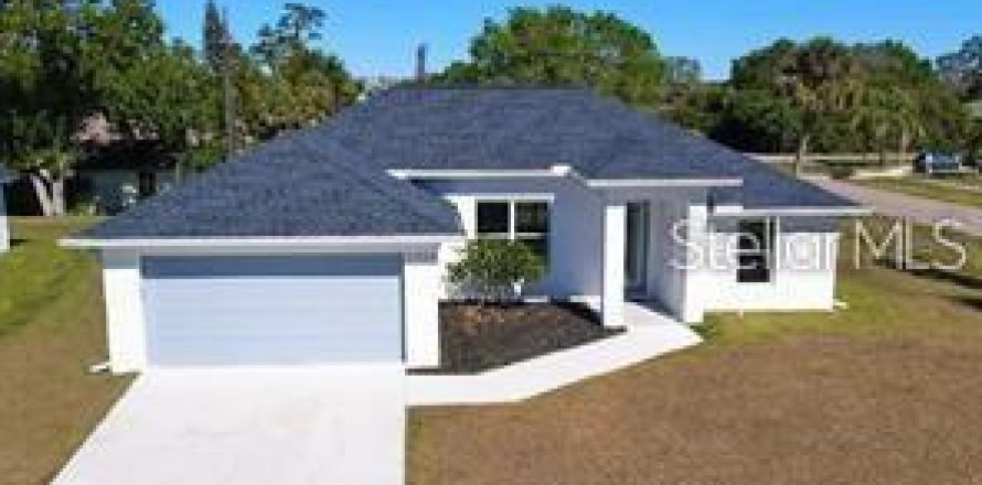 House in Port Charlotte, Florida 3 bedrooms, 135.27 sq.m. № 446934
