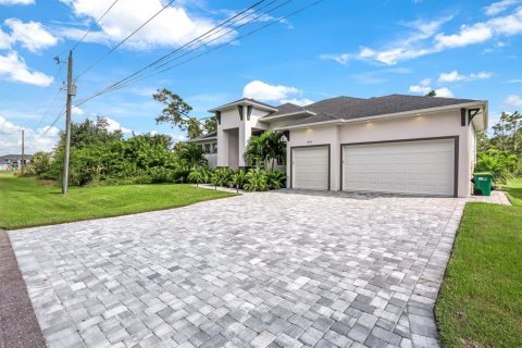 Casa en venta en Port Charlotte, Florida, 3 dormitorios, 210.89 m2 № 1379246 - foto 3