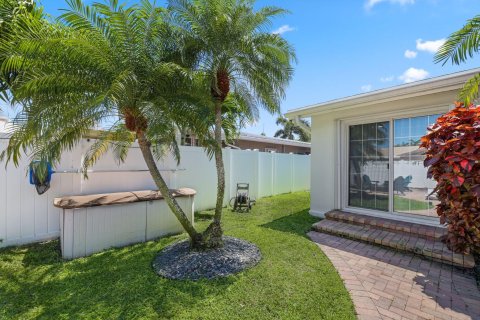 Casa en venta en Deerfield Beach, Florida, 4 dormitorios, 178 m2 № 1094082 - foto 24