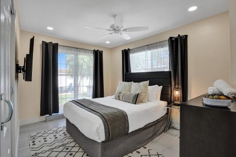 Casa en venta en Deerfield Beach, Florida, 4 dormitorios, 178 m2 № 1094082 - foto 12
