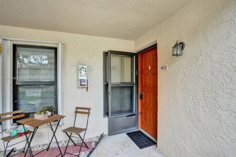 Condo in Plantation, Florida, 3 bedrooms  № 1177997 - photo 8