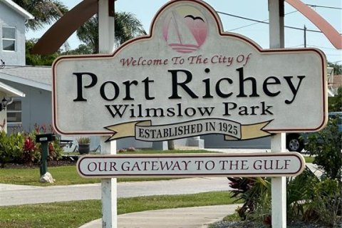 Condo in Port Richey, Florida, 2 bedrooms  № 1195825 - photo 30