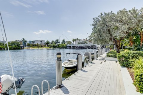 Copropriété à vendre à Fort Lauderdale, Floride: 1 chambre, 83.24 m2 № 998505 - photo 14