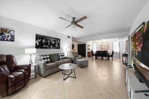 Condo in Wellington, Florida, 3 bedrooms  № 998506 - photo 21