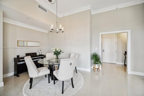 Copropriété à vendre à Aventura, Floride: 2 chambres, 124.77 m2 № 1410640 - photo 14