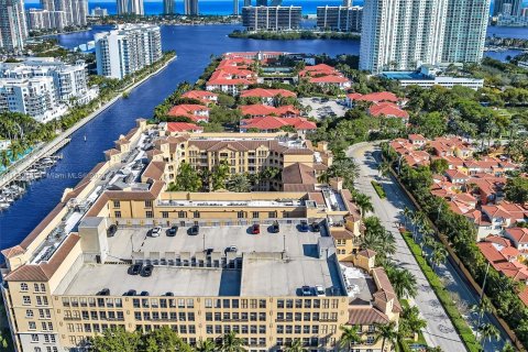 Condo in Aventura, Florida, 2 bedrooms  № 1410640 - photo 8