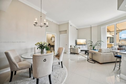 Condominio en venta en Aventura, Florida, 2 dormitorios, 124.77 m2 № 1410640 - foto 13