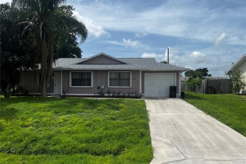 House in Port St. Lucie, Florida 3 bedrooms, 99.59 sq.m. № 1389387 - photo 4