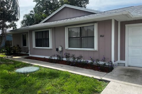 House in Port St. Lucie, Florida 3 bedrooms, 99.59 sq.m. № 1389387 - photo 8