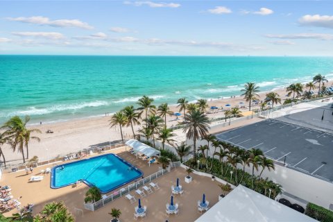 Condo in Fort Lauderdale, Florida, 1 bedroom  № 948005 - photo 18